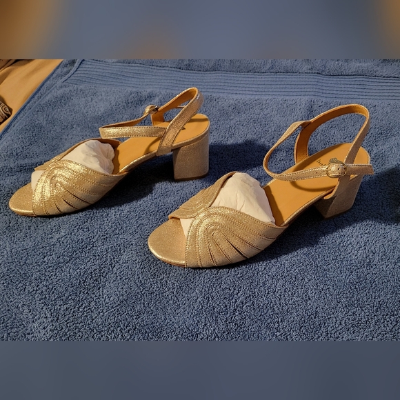 Bobbies "Eileen" shoes. Size : 11US. 42 EU. 9UK - Picture 7 of 8